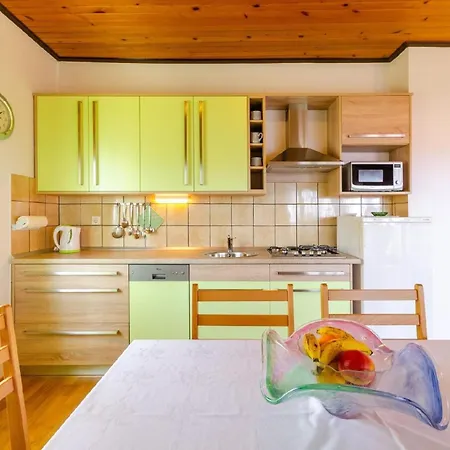 Fuer 5 Personen Ca 50 Qm In Crikvenica, Kvarner Bucht Und Umgebung Apartman *