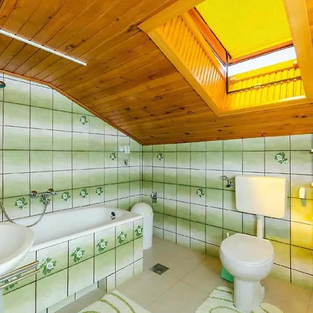 Apartman Fuer 5 Personen Ca 50 Qm In Crikvenica, Kvarner Bucht Und Umgebung